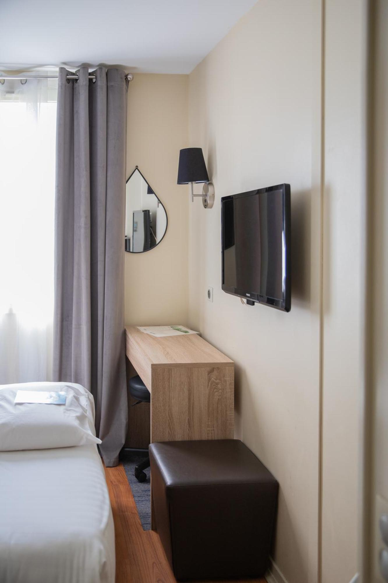 Kyriad Nimes Ouest A9 Zewnętrze zdjęcie